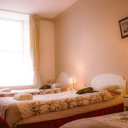Portree - Ireland 2*